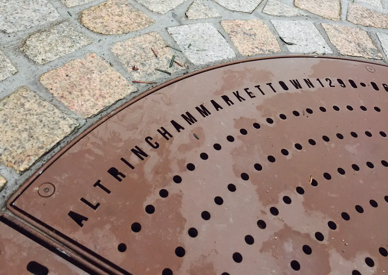 The inscription on the tree grills