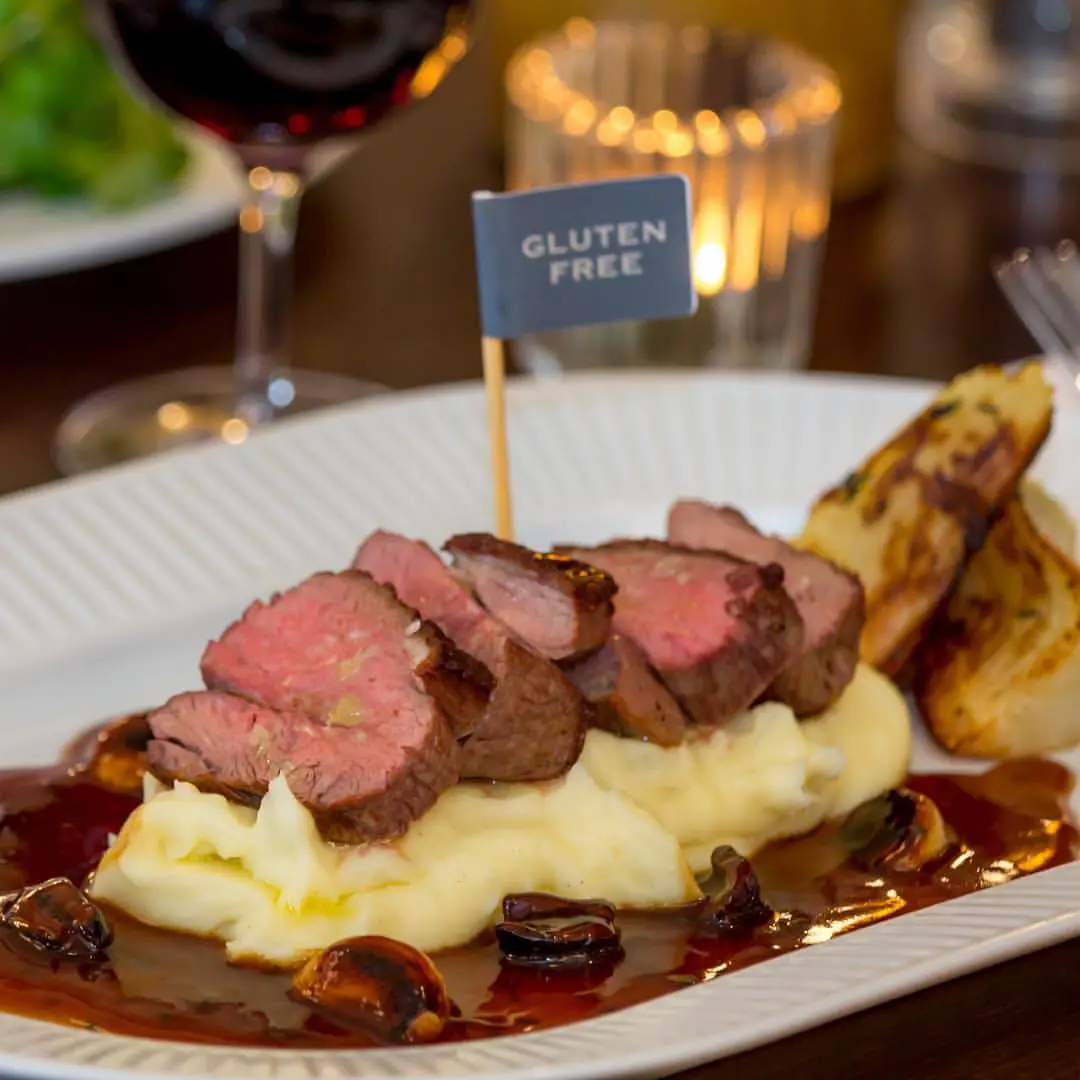 Côte's gluten-free rump of lamb with a potato, fennel and olive oil purée, roasted fennel, black olive and garlic jus