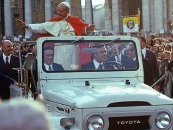 Popemobiles and Purple Propeller Beanies (Mailbag Pt. 1)