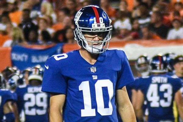 Eli Manning and the Pro Football Hall of Chaos