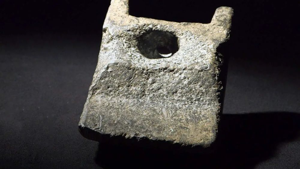 Researchers Investigate Mysterious Aiud Aluminum Wedge Amid Search for Alien Technology