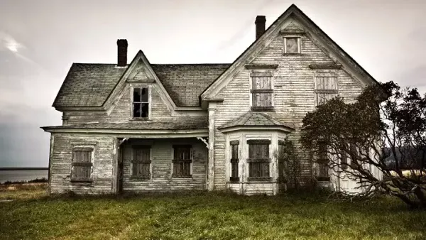 Restraining Order Issued in Ongoing ‘Conjuring House’ Ownership Battle