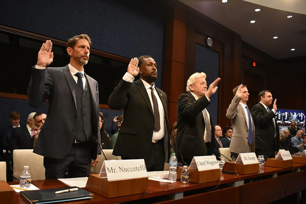 Government UFO Disclosures Meet Resistance Amid Whistleblower Warnings