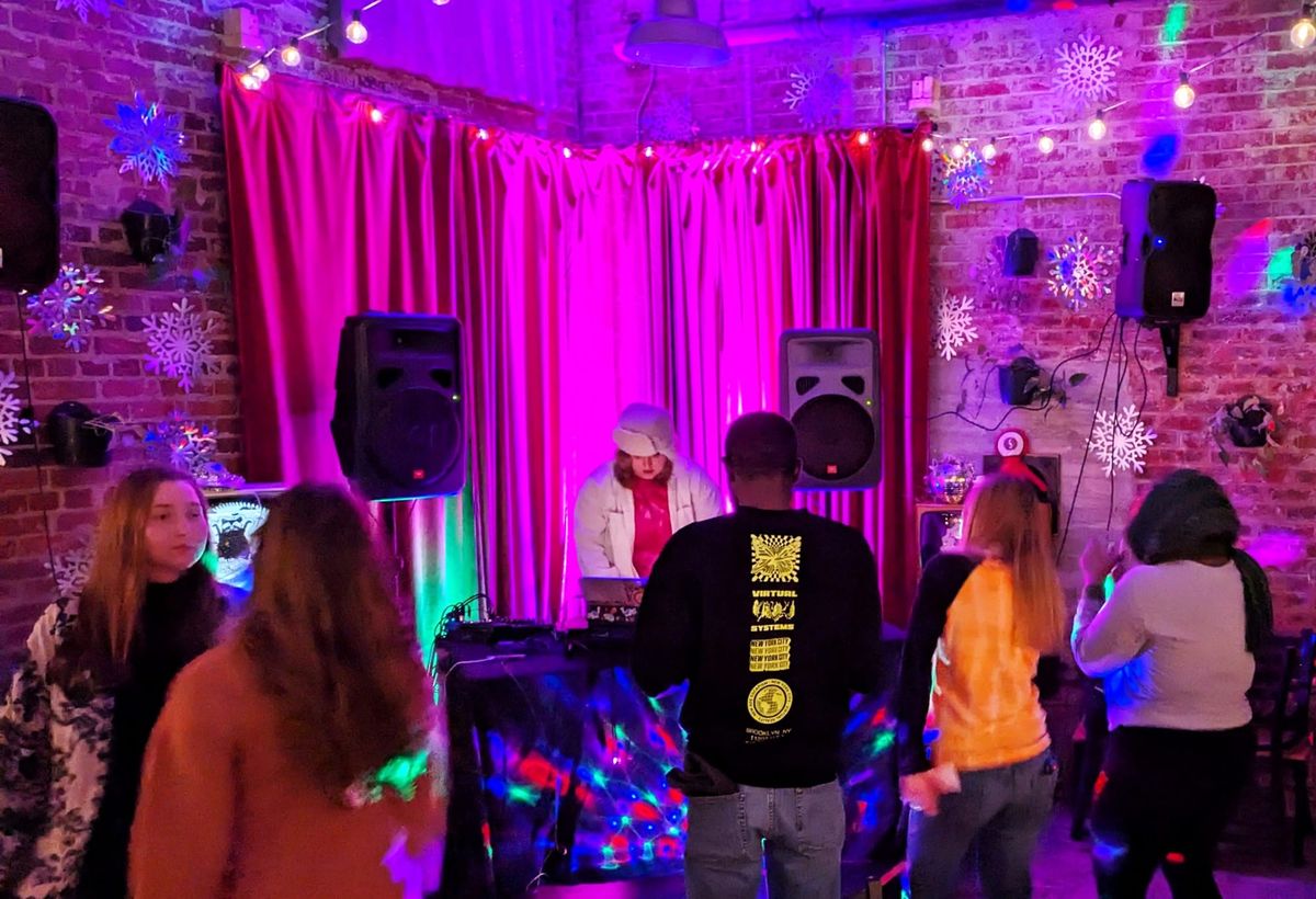 Ouvert Open Decks: DJ-ing in the Paris of the Piedmont