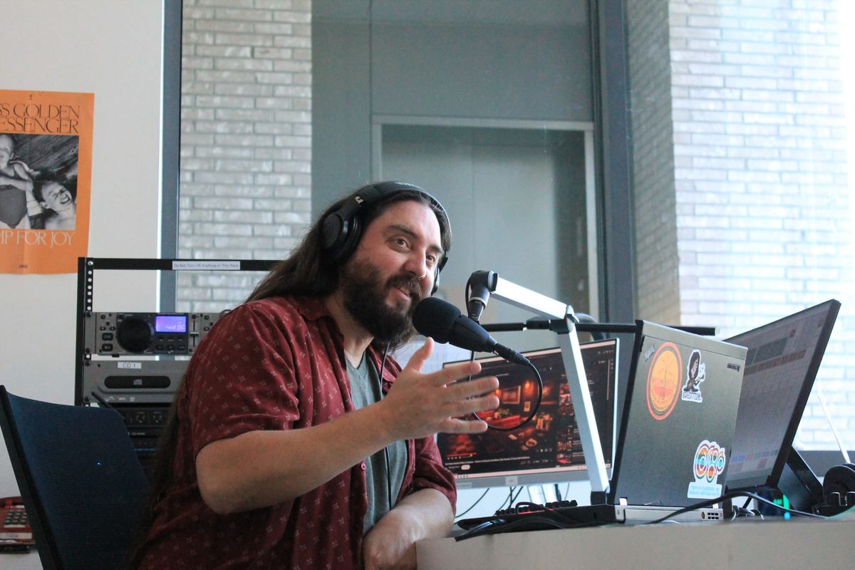 Perspectiva: ¡Carrboro tiene una radio comunitaria de nivel mundial y no se ha dado cuenta!