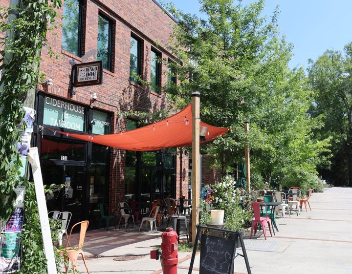 Veterans, residents convene in Carrboro for ‘Pints and Patriotism’ conversation