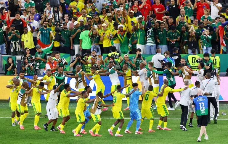 World Cup Recaps and Previews, Sunday June 28: Knockout Time!