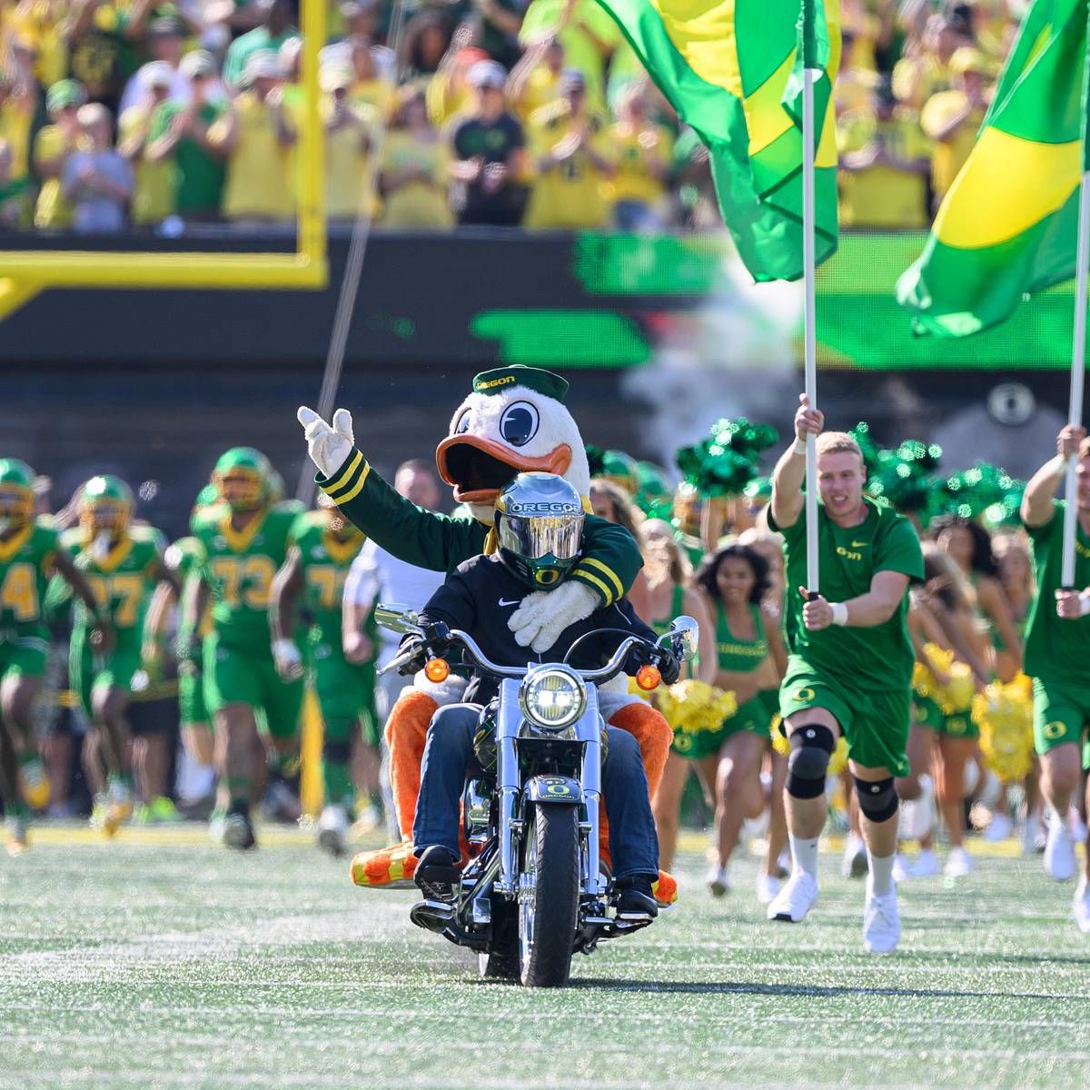 Oregon Ducks, 2026 Predictions: If it Looks Like a Contender and Quacks Like a Contender...