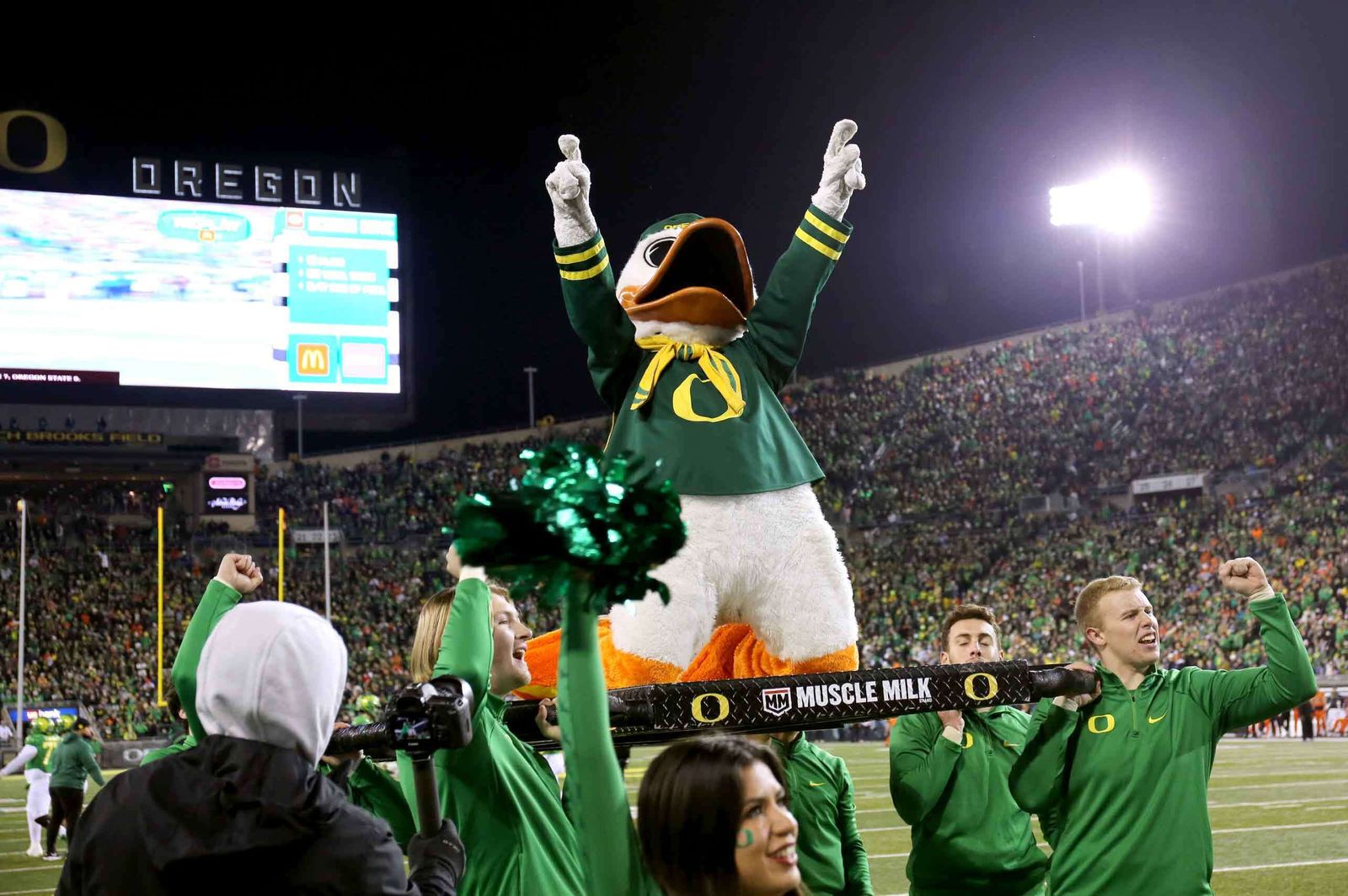 A Friday Night Showdown in Lubbock, a Cakewalk in Carolina, and a Tomato Can in Eugene