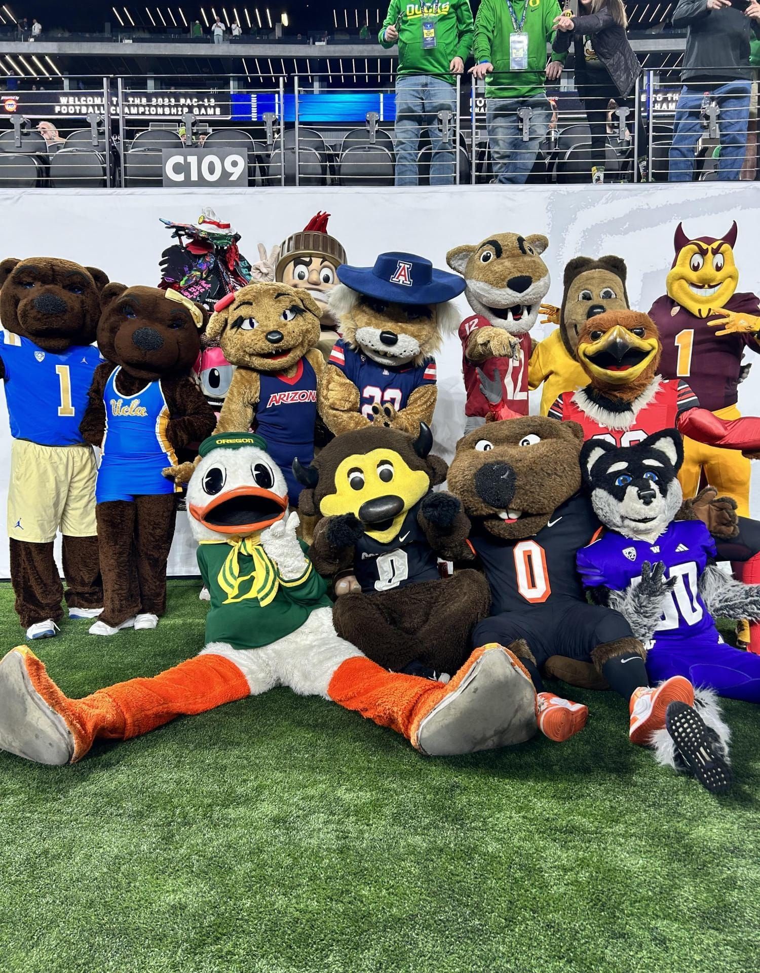 Pac-12 Reunion Night (Plus Goldy)