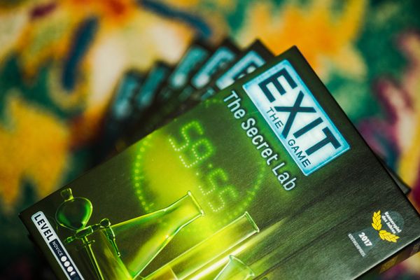 Escape Rooms and Exit Games