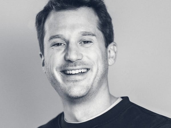 #23 Upholdings: How the first hedge fund to convert to an ETF approaches investing across private and public markets with Robert Cantwell. Plus lessons learned at Everlane and Elevation Partners.