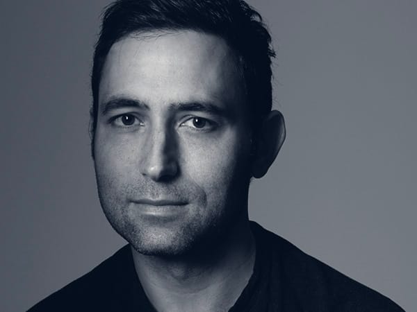 #30 The Messy Middle: Lessons learned as a founder, investor, and bestselling author with Author Scott Belsky.