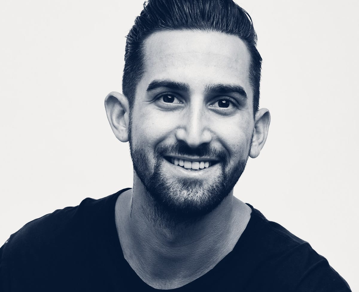 #106 Elude: Building a new search engine and brand for global travel with Founder & CEO Alex Simon.