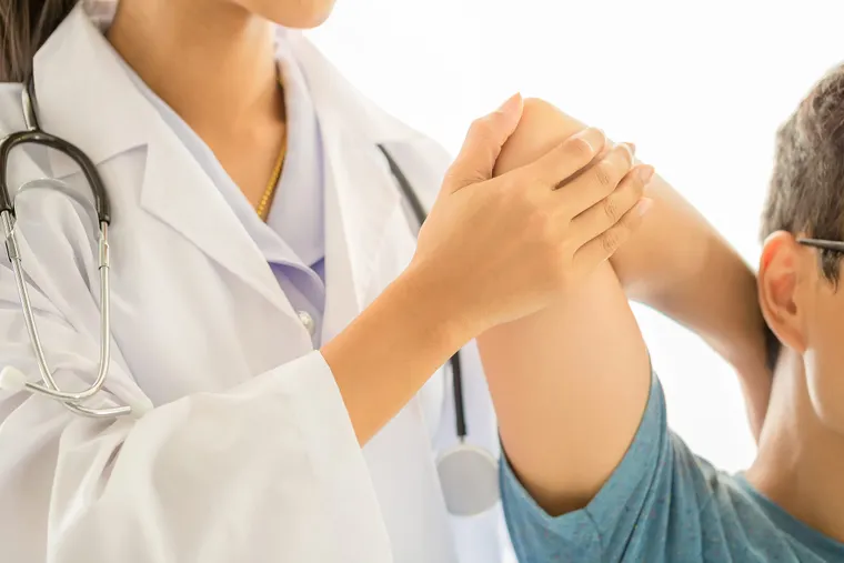 Cómo encontrar los mejores médicos especializados en artritis: una guía completa