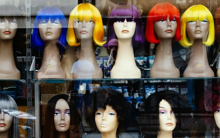 Top Wigs for Older Women: Natural, Stylish, and Affordable Options