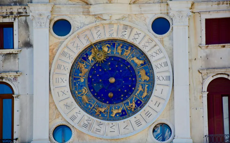 Online Horoscopes: Your Digital Guide to the Stars