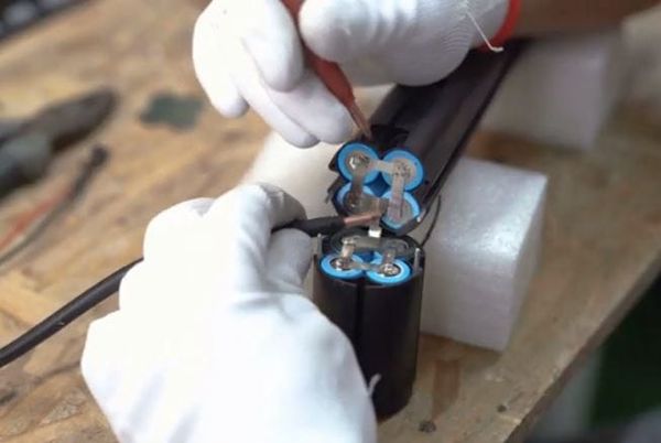 Stanford University research: a new kind of rechargeable battery that could hold far more energy than today’s standard lithium-ion cells.