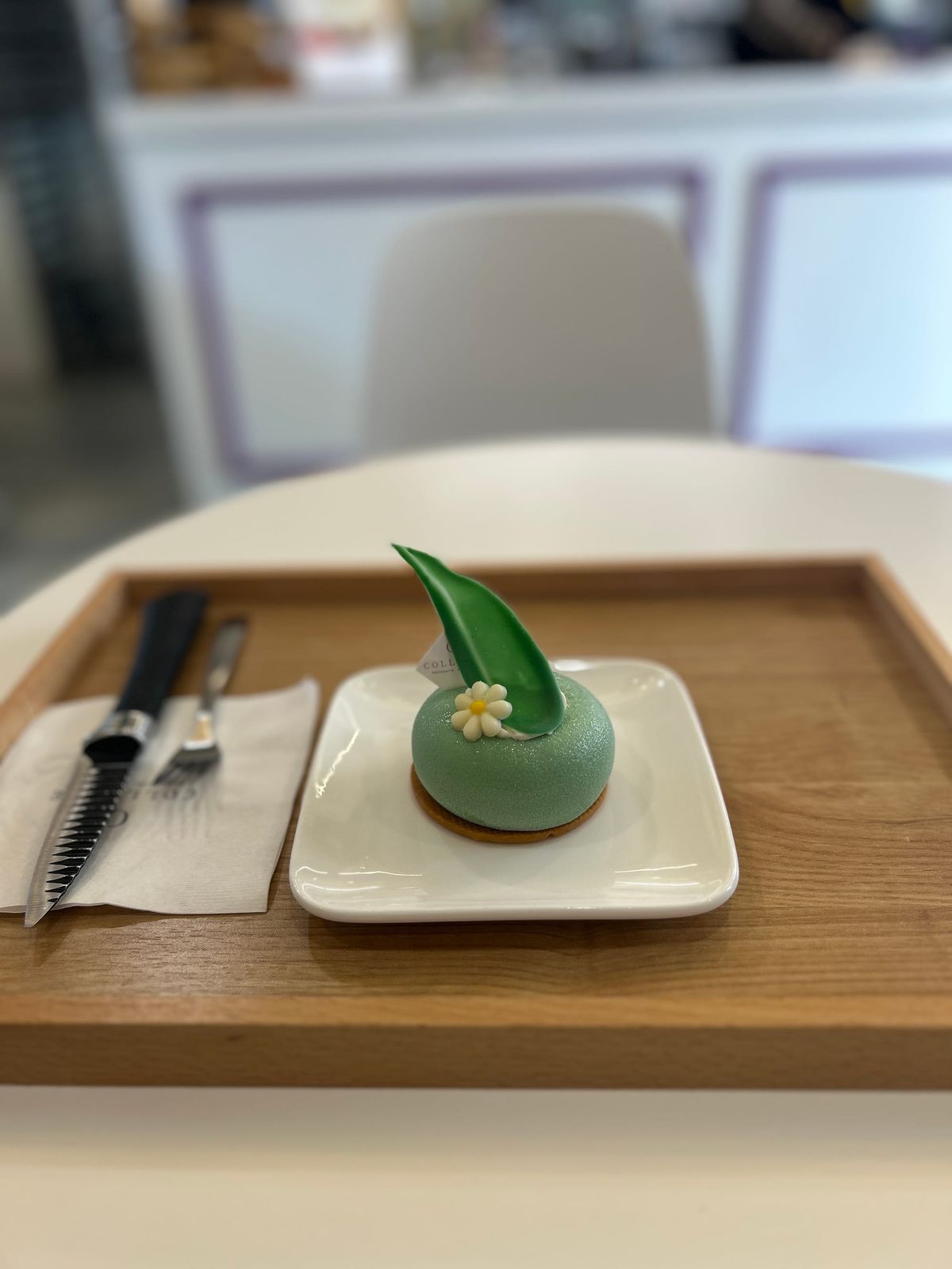 사랑받는 공간의 사랑할 수 없는 서비스