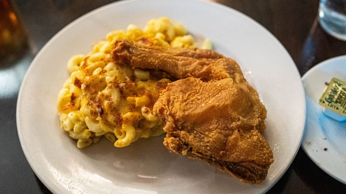 Sylvia's Restaurant - 솔 푸드