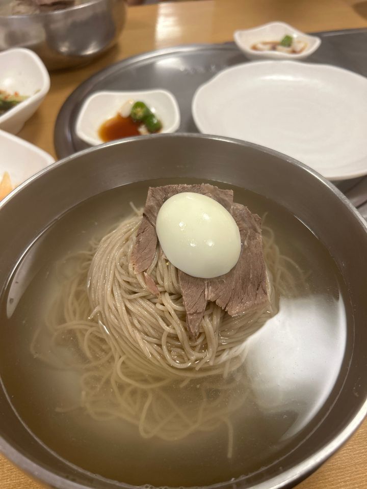 정인면옥 - 자극파 냉면의 기수