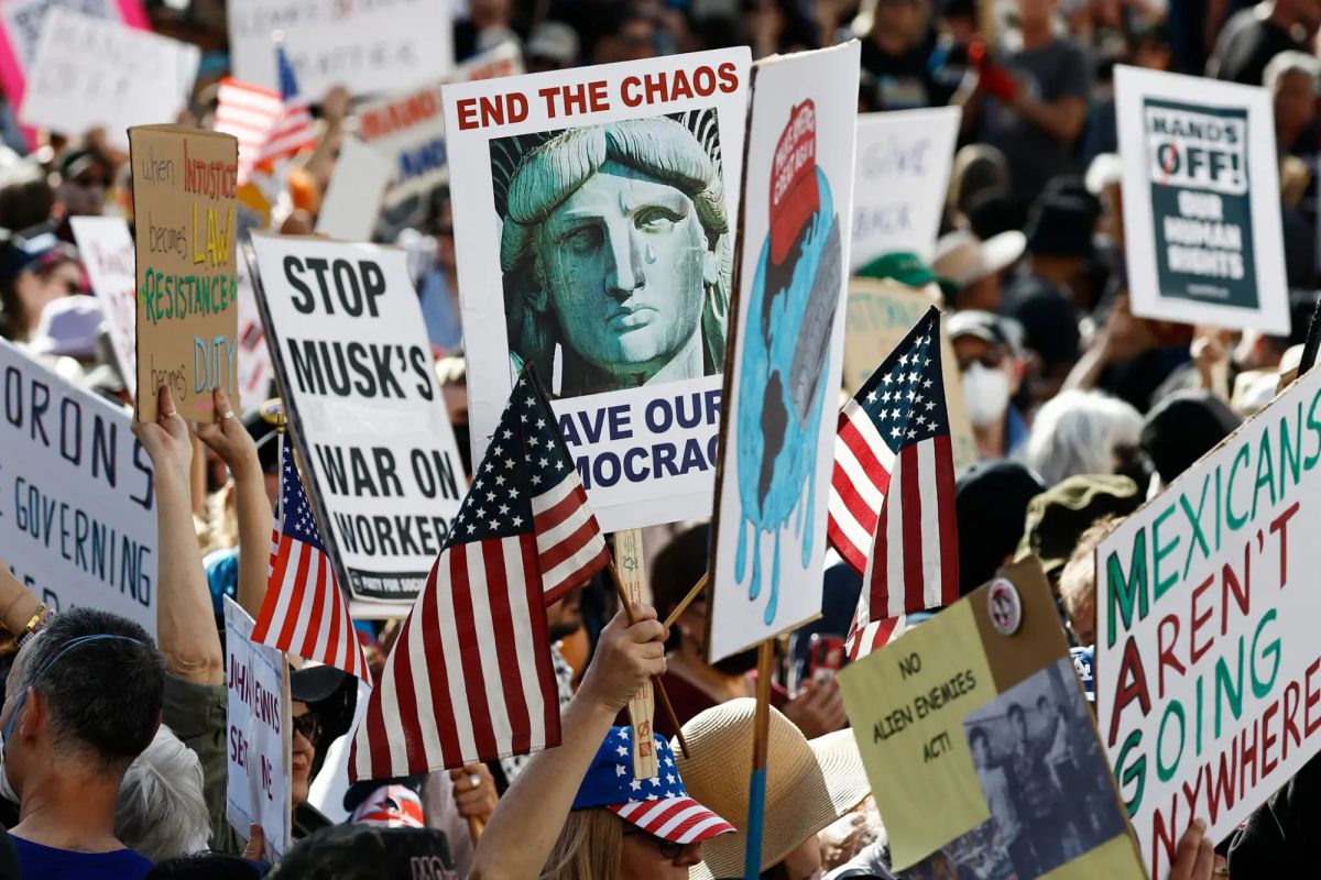 David Brooks - it's time for a civic uprising