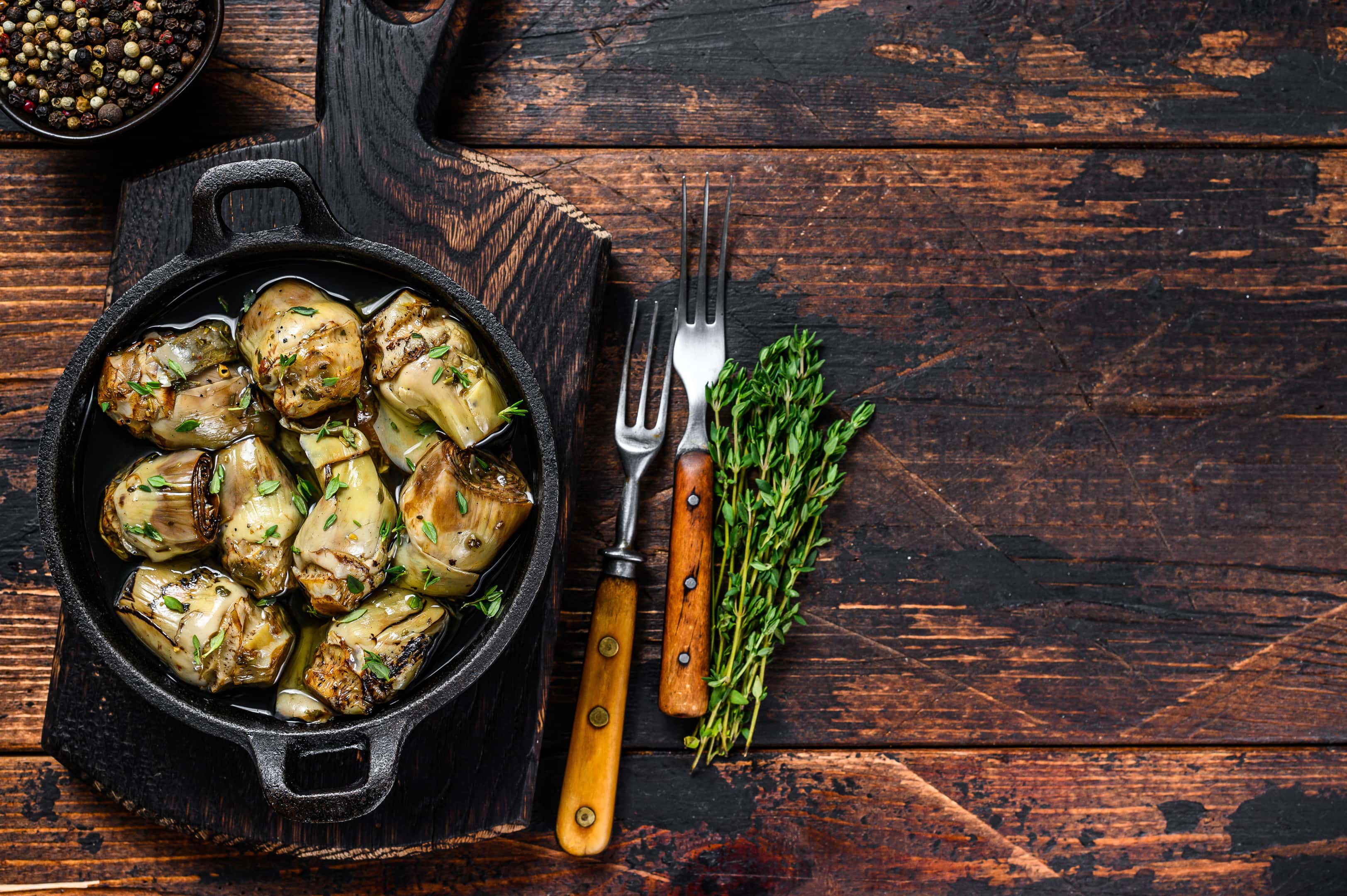 Artichokes marinated with white grape juice