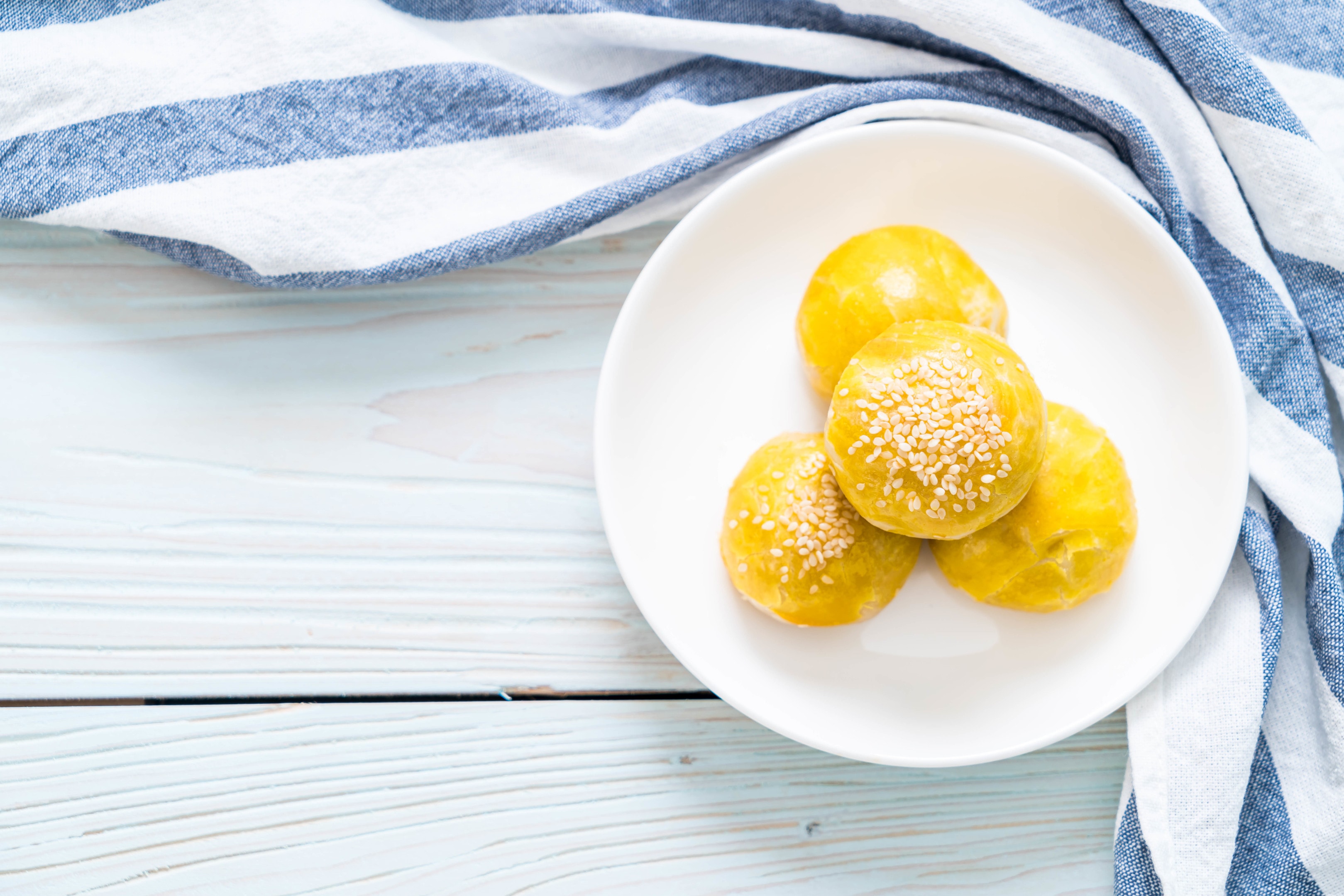 Caribbean creole bread plate on wooden table