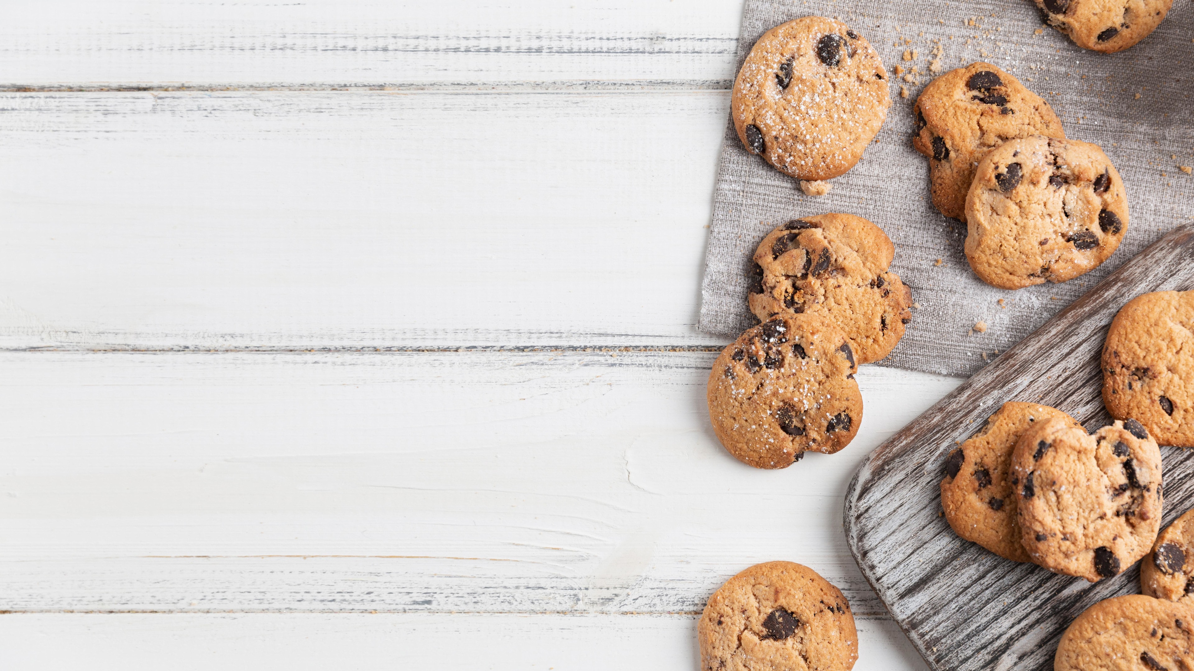 Cricket flour chocolate chip cookies