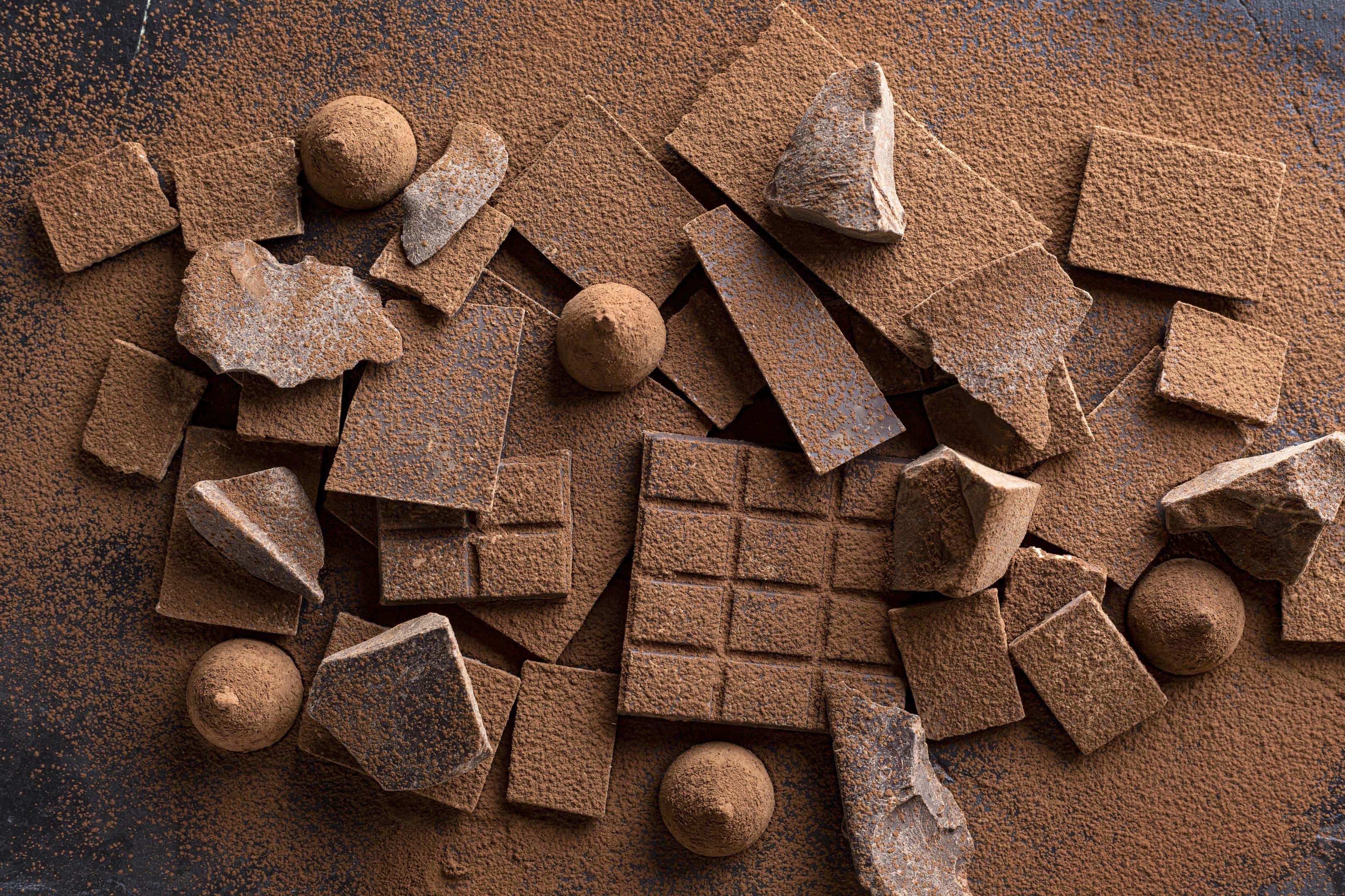 Dark chocolate with cocoa powder