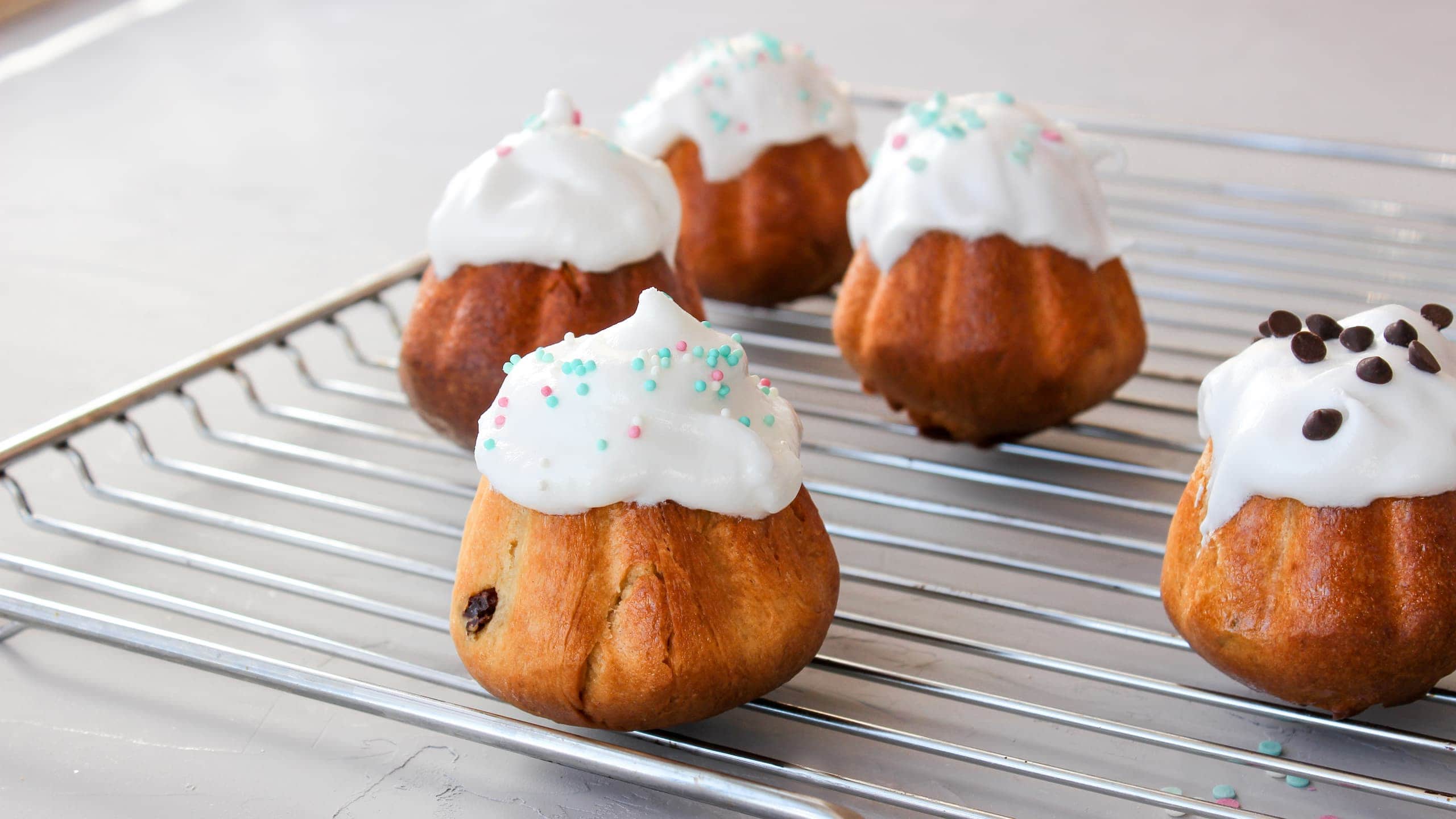 Delicious individual Skyrim sweet rolls with toppings