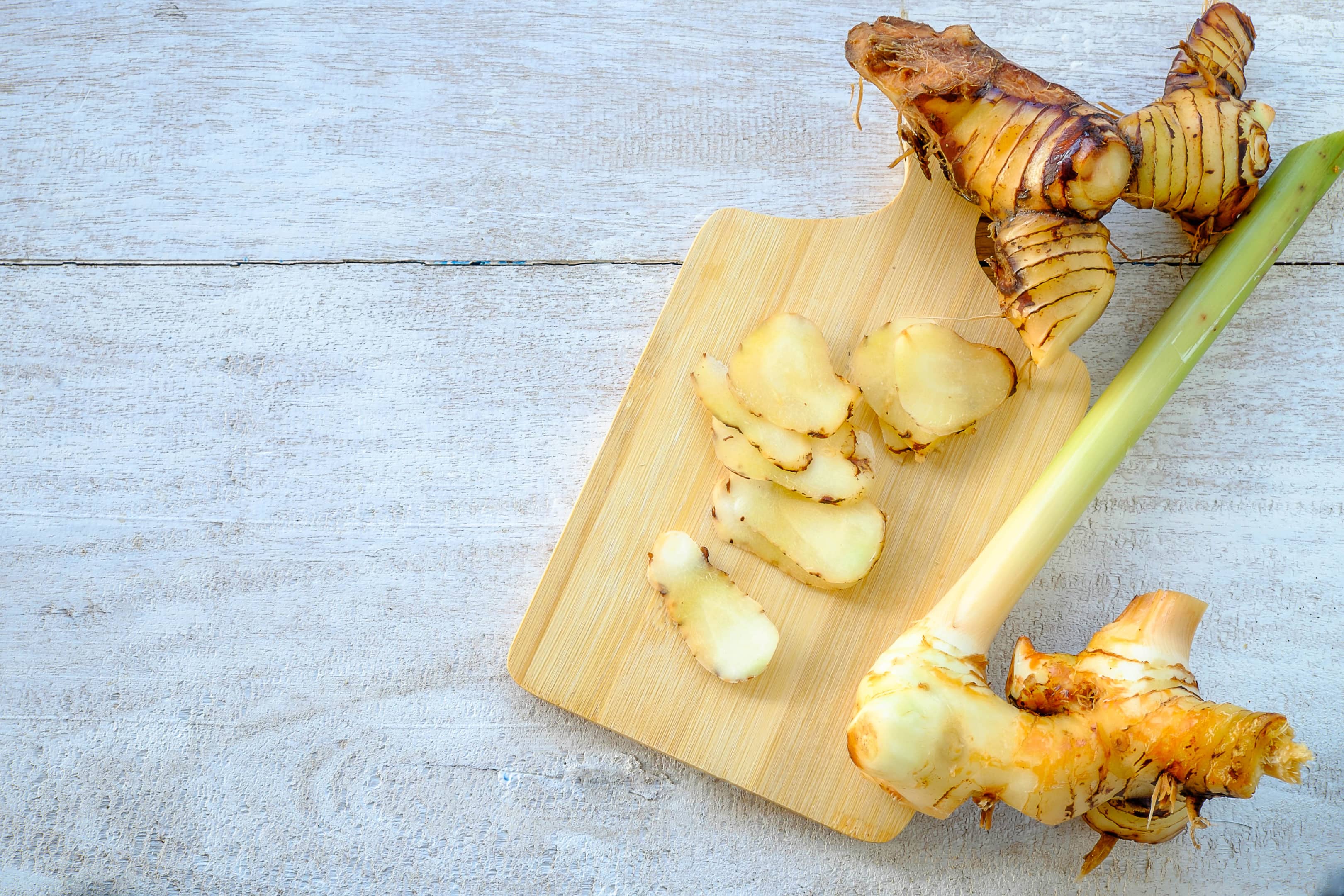 Fresh galangal root