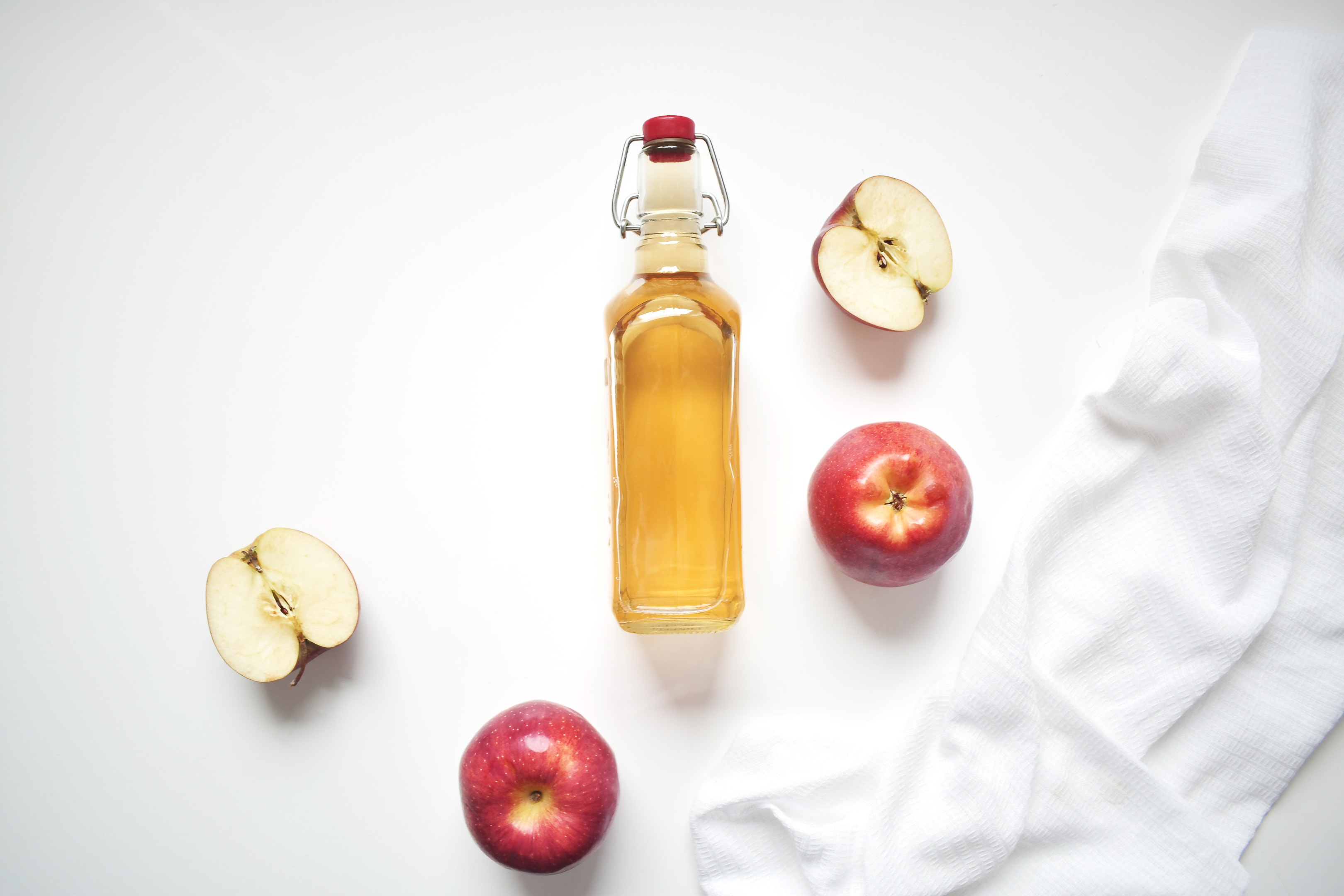 Natural apple cider vinegar