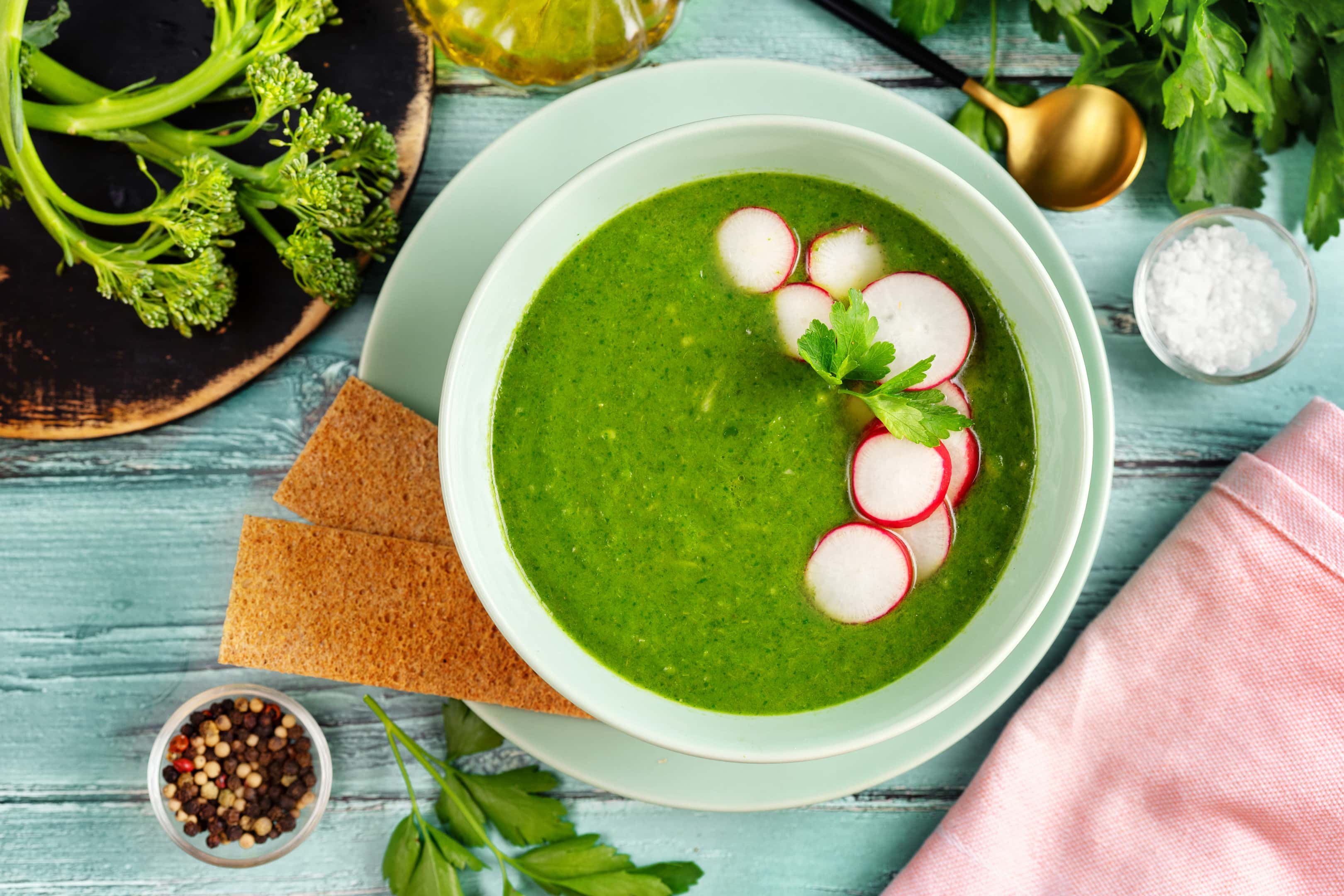 Spinach and broccolini cream soup