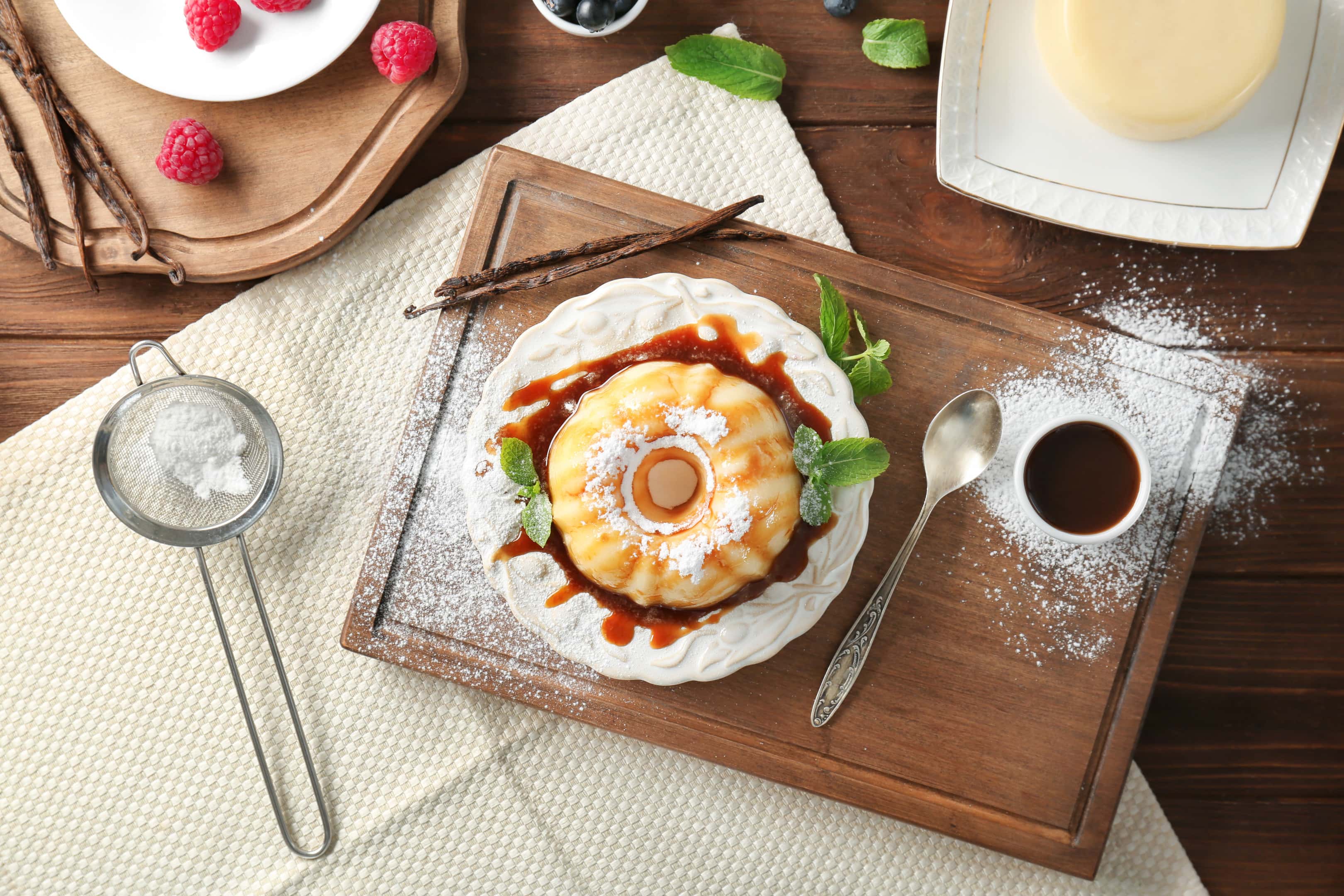 Vanilla pudding with xiangcaojing