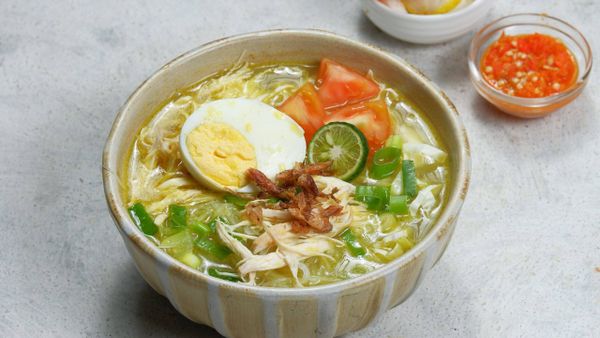 old fashioned chicken and egg noodles