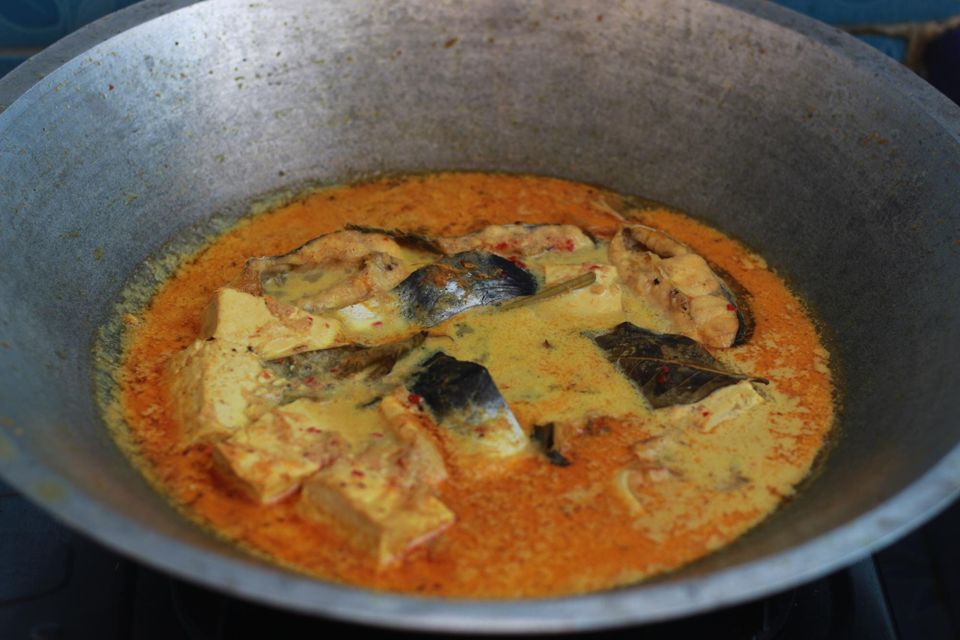 Indonesian fish curry