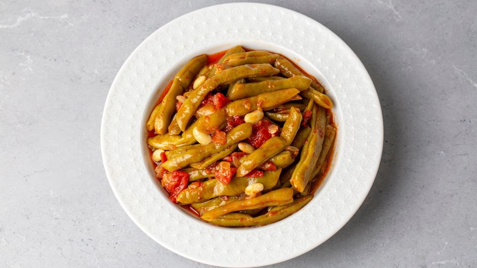 Bill Miller green beans with chili and tomato sauce