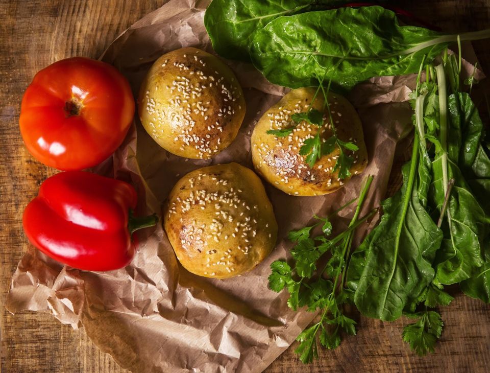 Vegan dinner rolls