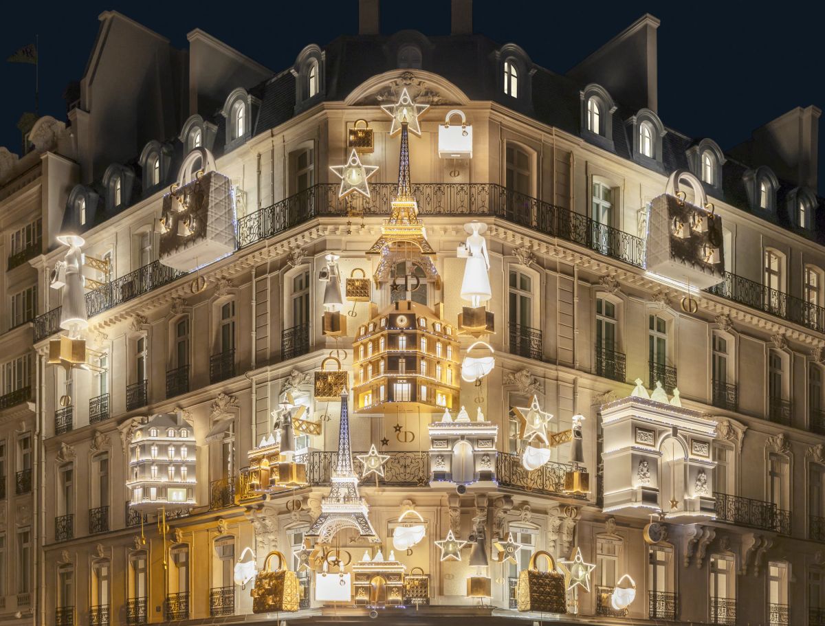 Expensive bags, gas turbines and chips