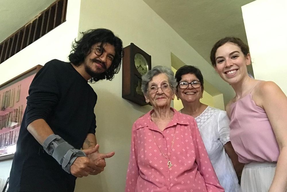 Isaak Gonzalo, Nellie Vera, Sandra Rodríguez y Anisabel Torruella durante la producción del documental