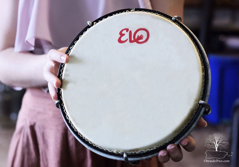 Pandero elaborado por Eliseo Elo Molina