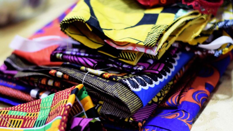 Selección de telas estampadas utilizadas en el trabajo de Teresa Meléndez