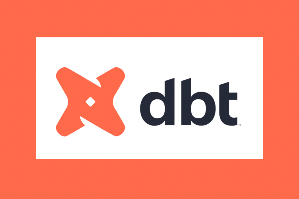 Marre du code SQL spaghetti ? Découvrez DBT, l'outil qui va révolutionner vos workflows et vous faire gagner du temps !