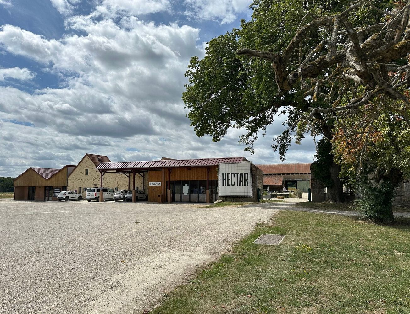 IA dans les champs : comment Hectar et SFEIR ont développé un chatbot agricole sur mesure grâce à RAISE