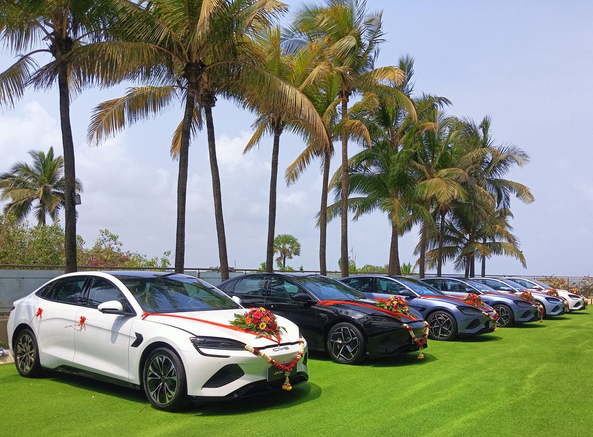 BYD India Achieves Milestone with Single-Day Delivery of 200 BYD SEAL Electric Luxury Sedans Nationwide