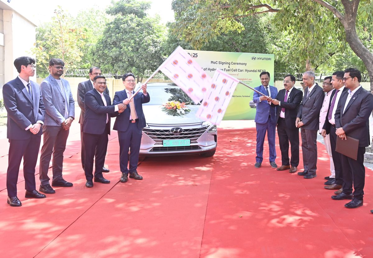 Hyundai & Indian Oil Sign MoU