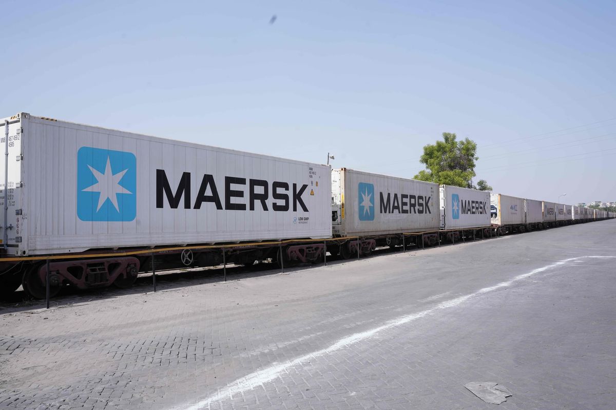 Maersk’s first dedicated reefer rail service