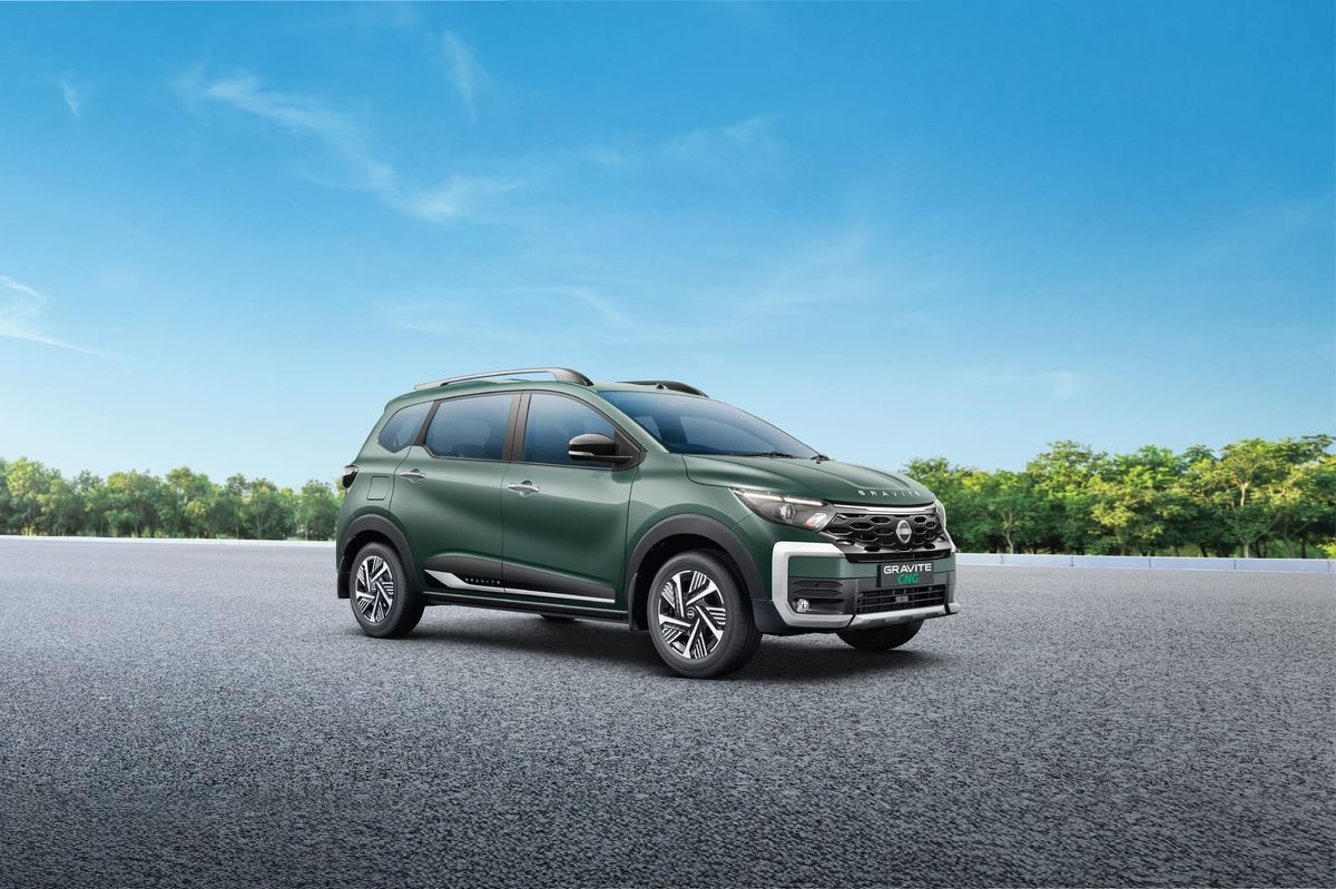 Nissan GRAVITE CNG debuts