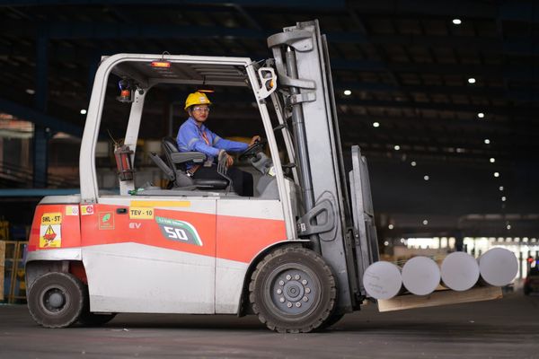 Vedanta Aluminium doubles  Electric Forklift Fleet